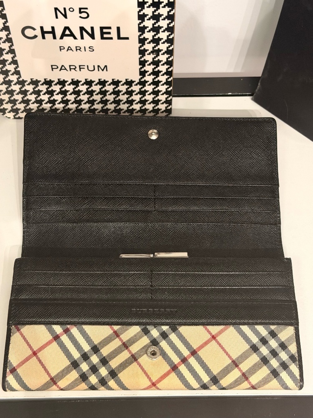 Burberry Nova Check Beige Black Leather Long Wallet Kiss-Lock Coin Purse